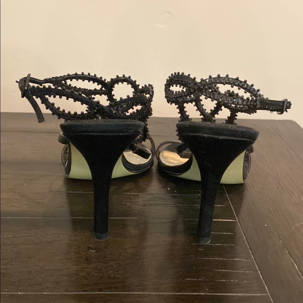 Caparros Black Heels with Elegant Design - Picture 3 of 5